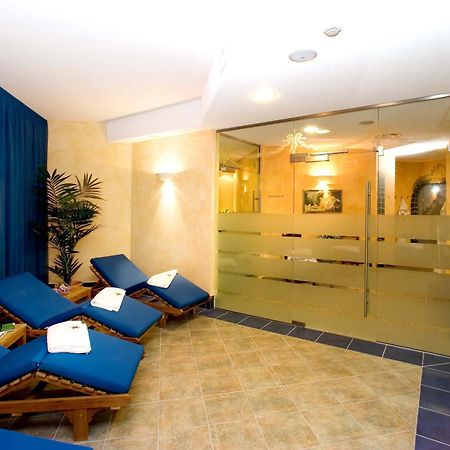 Hotel & Wellness Fra I Pini Lignano Sabbiadoro Exterior foto