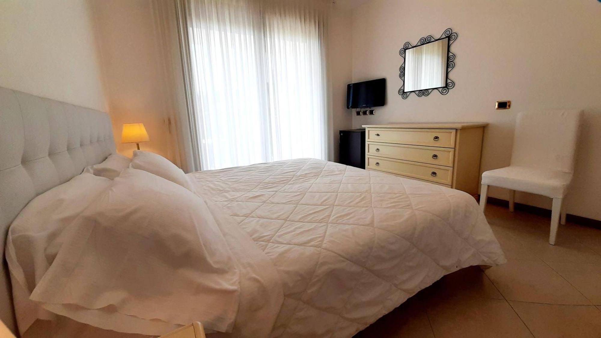 Hotel & Wellness Fra I Pini Lignano Sabbiadoro Exterior foto